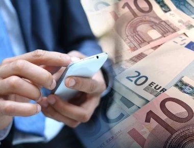 Ζητείται ελπίδα: Πώς φόροι και υπερπλεονάσματα εξάλειψαν κάθε ελπίδα για ανάπτυξη μέχρι το... 2060